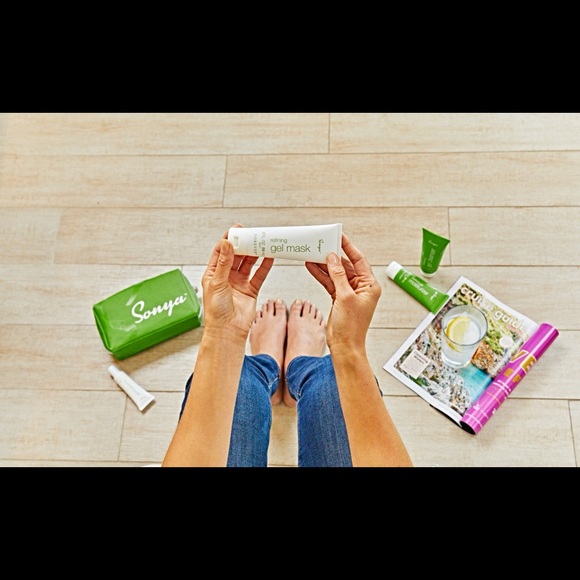 Daily Skin Care Set - Picture 4 of 4